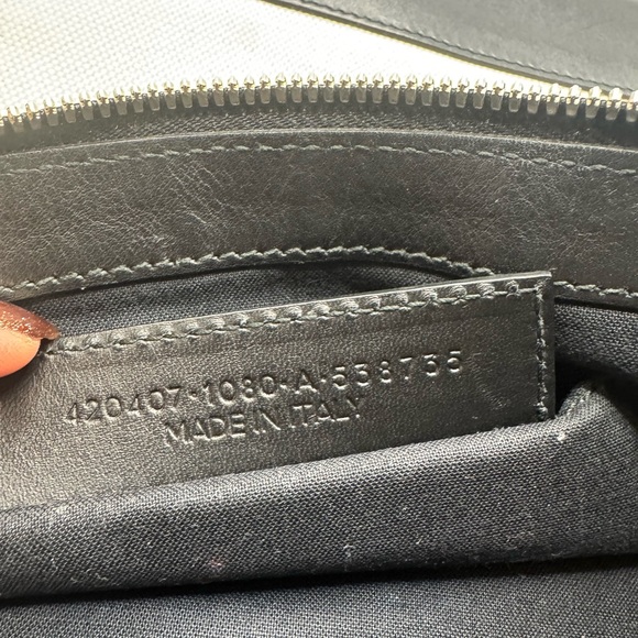 Balenciaga Black and Cream Leather Pouch Authentic - Picture 2 of 6